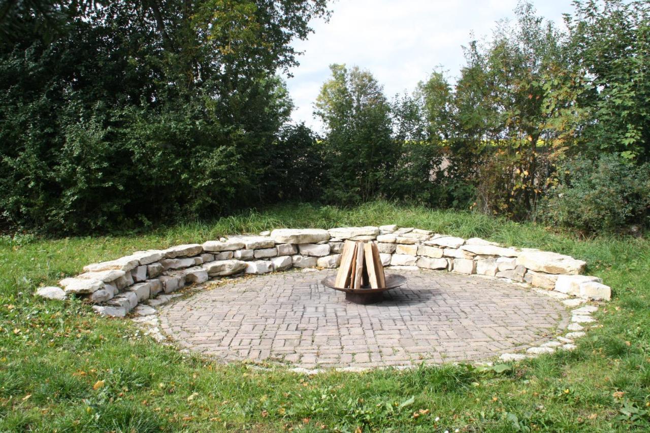 Zimmervermietung Am Habsberg เวลบวร์ก ภายนอก รูปภาพ